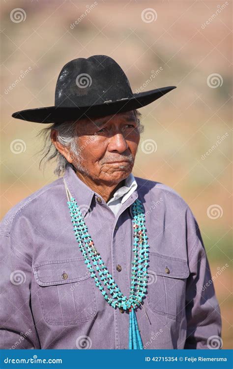 Native American man editorial stock image. Image of cherokee - 42715354