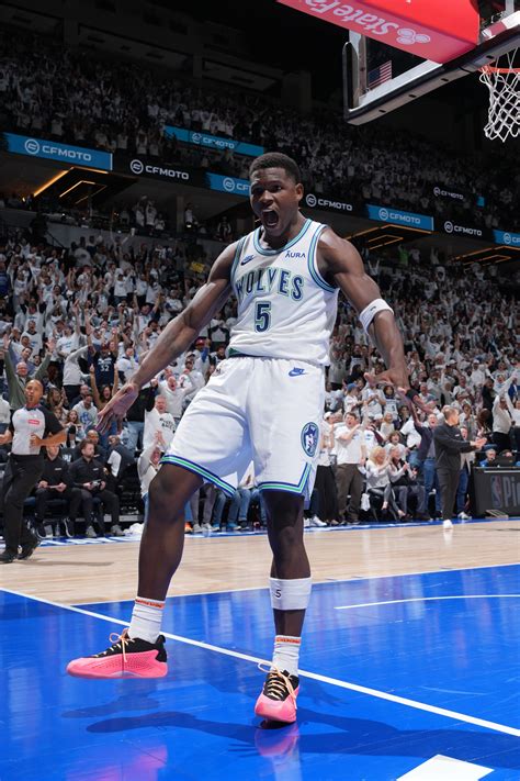 Video: Anthony Edwards, Adrian Peterson Swap Jerseys After Wolves' NBA ...