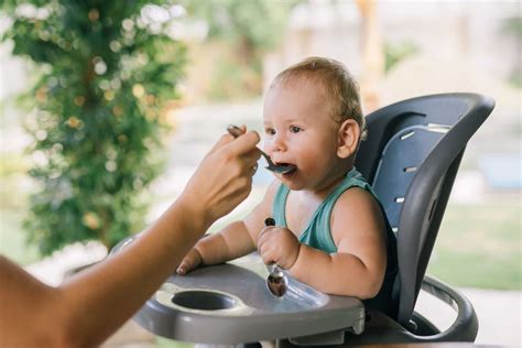 Can Babies Eat Oatmeal? - Simply Oatmeal