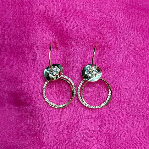 GOLDEN FLORAL HOOP – alankara