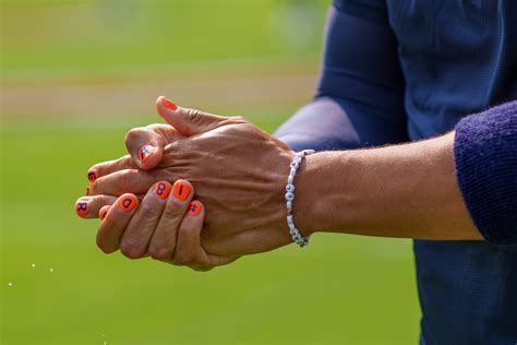 See what Bears quarterback Caleb Williams painted on his nails - Outsports