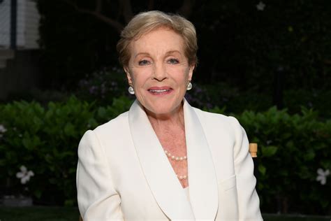 Her Favorite Things: Julie Andrews’s (Not Always) Loverly Life | Vanity Fair