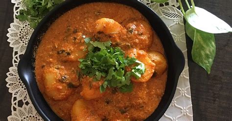 Dhaba style aloo Dum Recipe by Nidhi Bole - Cookpad