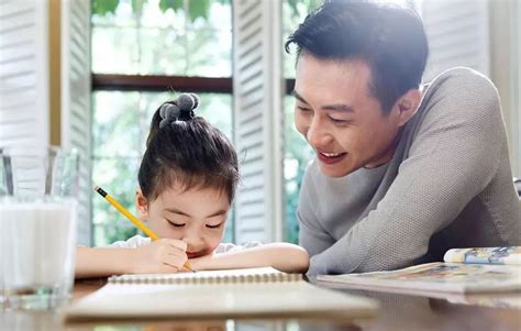 还在为陪孩子写作业发愁？这里有5种方法帮您高质量陪读！_家长