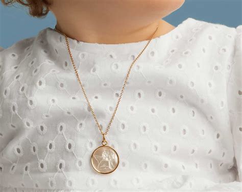 Choisir une chaîne en or en fonction des carats