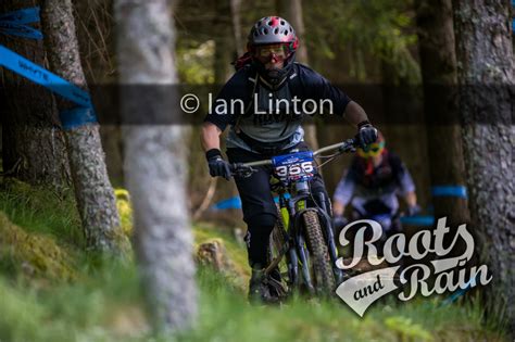 Stephen COULTHARD 356 - Roots & Rain