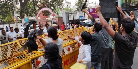 Maharashtra ATS Detains 2 School Teachers in NEET-UG Paper Leak Case ...