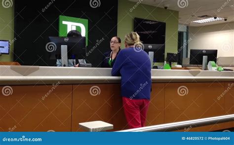 Bank Using Computer 的图像结果