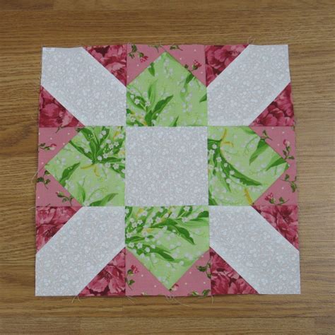 Image result for Quilt Flower Block Pattern