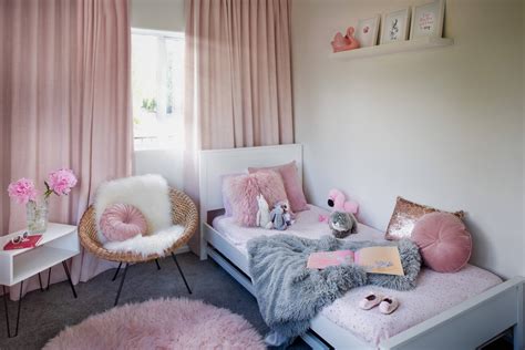 Pink And Grey Bedroom