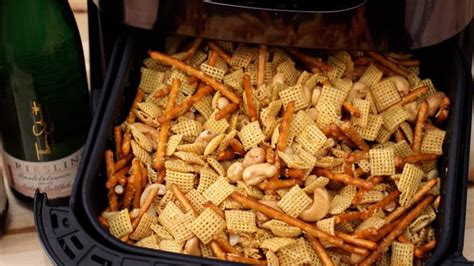 Air fryer recipe: Honey butter party mix