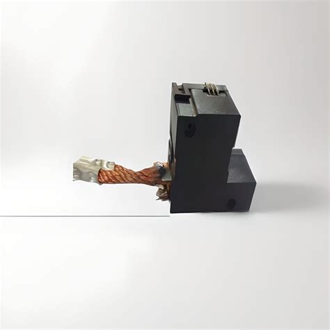 Selectable Latching Relay 2D 的图像结果