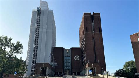 Undersøkelse om bruk av hjemmetjenester - Oslo kommune - Aktuelt Minimalist Background Background Background