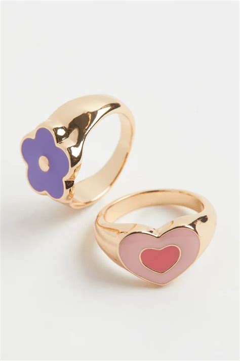 Wear your heart on your sleeve with heart-shaped accessories | Vogue India