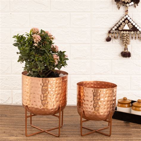 Olive Rose Gold Hammered Planters (Pack of 2) – HomeShastra