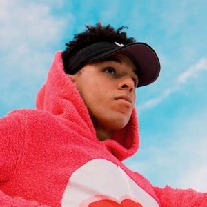 Larray First Place 的图像结果