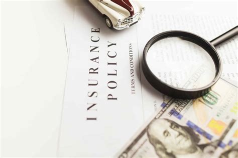 Pros and Cons of Bundling Your Home and Auto Insurance