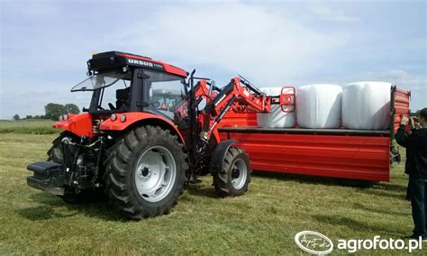 Foto traktor Ursus 11054 + ładowacz Ursus id:581464 - Galeria rolnicza ...