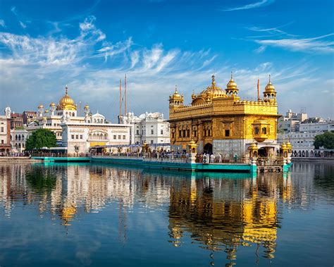 Golden Temple (Sri Harmandir Sahib) in Amritsar, India #india #travel # ...