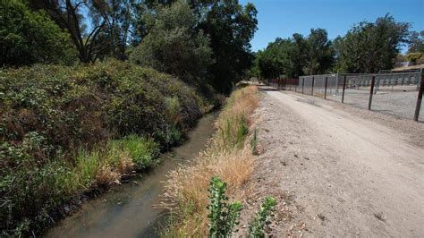 Stanislaus County road debate will likely end up in court | Modesto Bee