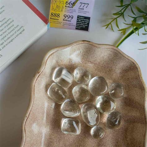 Gaea Crystals - Clear Quartz AAA | A shield Against Negative Energy ...