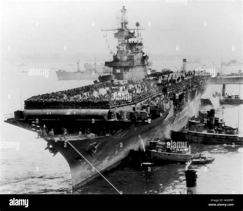 USS Enterprise (CV-6) returns from Azores, January 1946 Stock Photo - Alamy