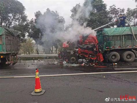 成都绕城高速一货车追尾后起火 交警：交通已恢复_新浪四川_新浪网