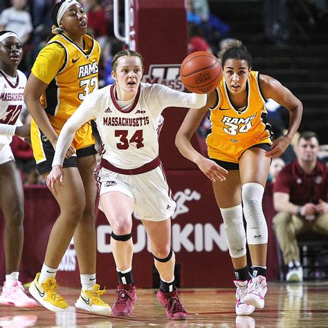UMass Women's Basketball vs VCU 1/26/23 - masslive.com
