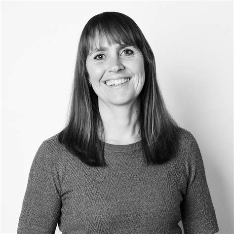 The Loneliness of Being the Strong One | Cova Psychology