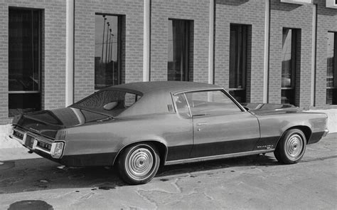 Photos d’hier : la Pontiac Grand Prix à travers les années - 1/39