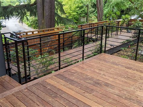 Modern Horizontal Deck Railing at Sienna Schaw blog