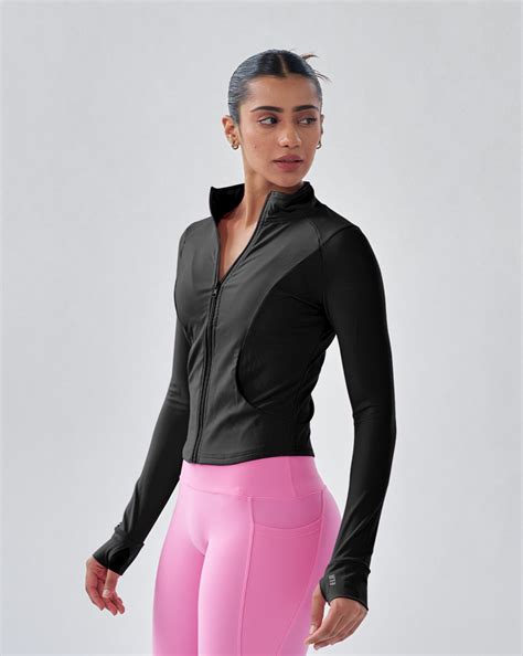 ButterBod™ Long Sleeve Zip Up Jacket - Black – Ela Wear
