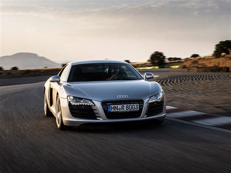 A breakdown of every James Bond actor's favourite car | GQ India