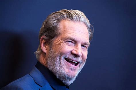Download Actor Jeff Bridges Smiling Wallpaper | Wallpapers.com