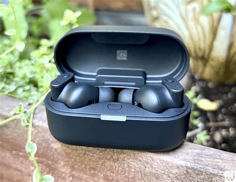 Status Audio Pro X Review: The Best High-End Earbuds? | WIRED