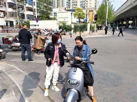 大学路街道办事处开展“郑州市非机动车管理办法”宣传活动-大河新闻