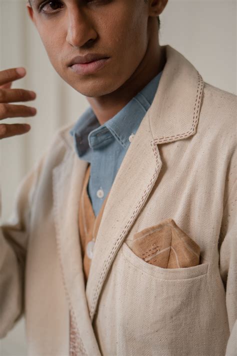 Materiality Upcycled Pocket Square – Lafaani