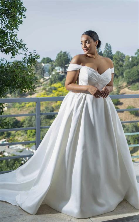 Chic Plus Size Off-the-Shoulder Silk Ballgown Wedding Dress with Long Train