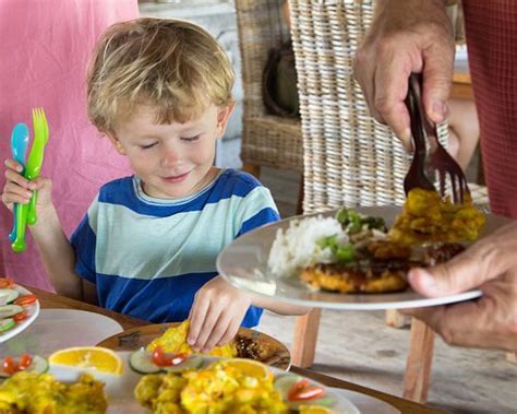 TELUNAS BEACH RESORT (Indonesia/Sugi Island, Riau Islands) - Resort ...