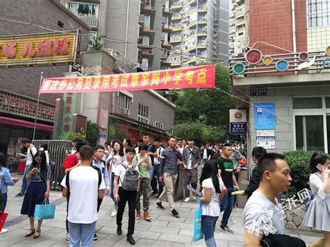 6万人参加上半年重庆市考 今年题型有些啥变化？_媒体推荐_新闻_齐鲁网