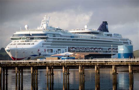 Norwegian Star dazzles on arrival at Invergordon as cruise line season ...