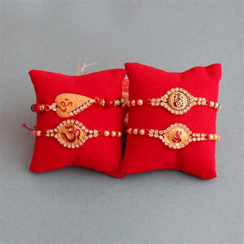 Send Auspicious Rakhis with Haldiram Sweets Online | Rakhibazaar.com