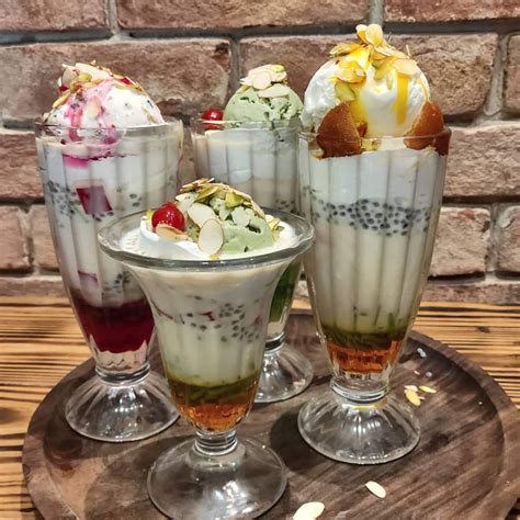 This Falooda Outlet Gets Us All Nostalgic, Drop By This Store Now! | LBB