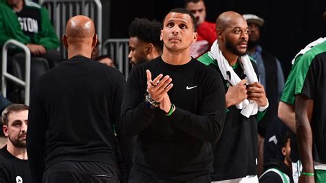 Joe Mazzulla, Celtics coaching staff play reporters in pickup game ...
