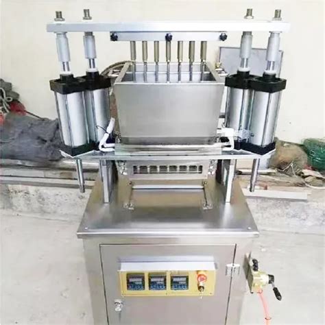 Quavers Candy Making Machine 的图像结果