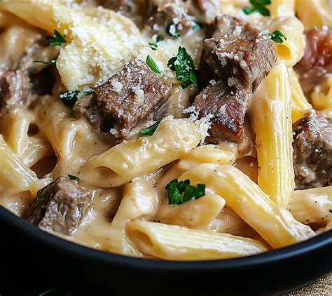 Creamy Steak Pasta Recipe – Momy Cooks