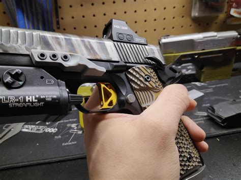 Frame-mounted gas pedal V2 goes up tomorrow, ⛵ ...