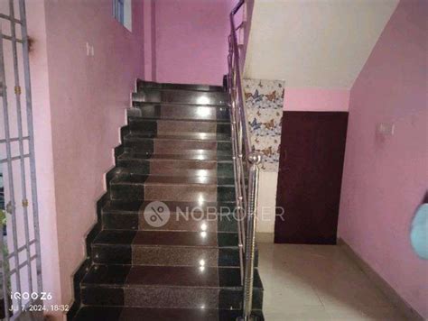 Independent House 44V7+GJW, Hari Krishna Nagar, Ashok Nagar, Poompozhil ...