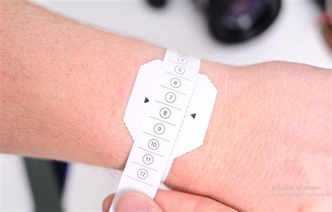 How to Correctly Measure Your Wrist for Apple Watch Solo Loop Bands ...