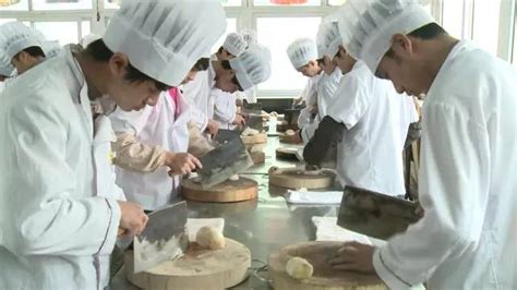 厨师培训班短期学费多少？_新东方烹饪教育（上海校区）【官网】